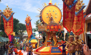 文旅先锋：泰名尔用花车讲述中国故事，激活地域文化和经济